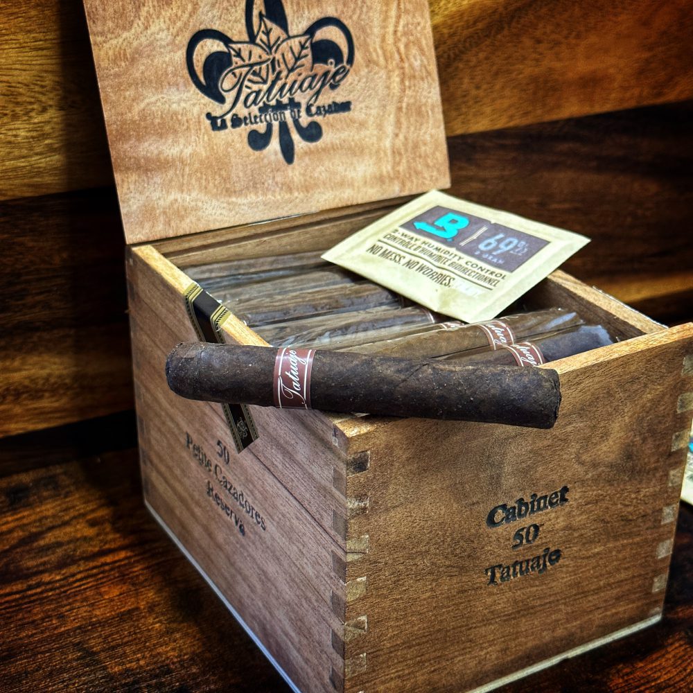 Tatuaje Reserva Petit Cazadores