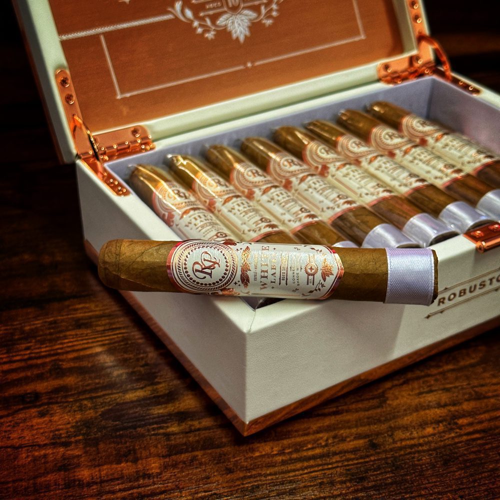 Rocky Patel White Label Robusto