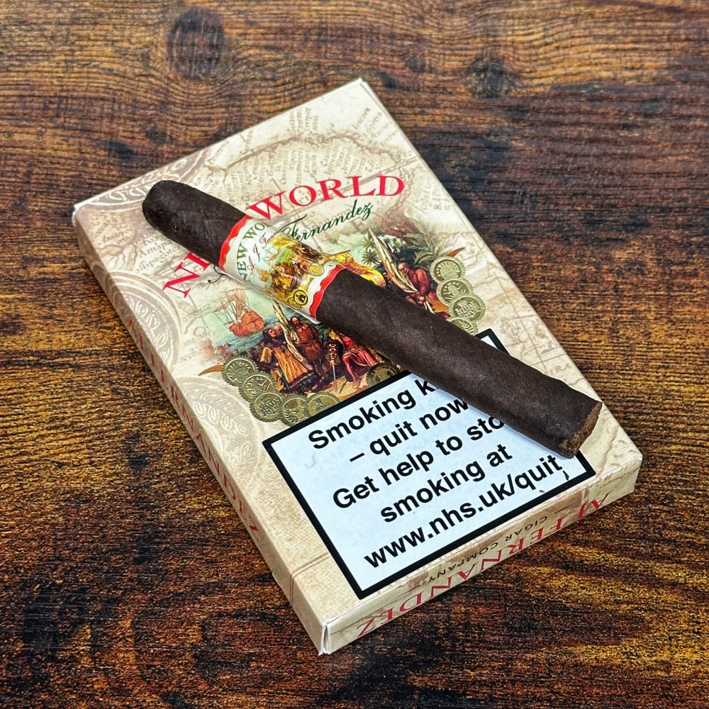 AJ Fernandez New World Oscuro Petit Corona